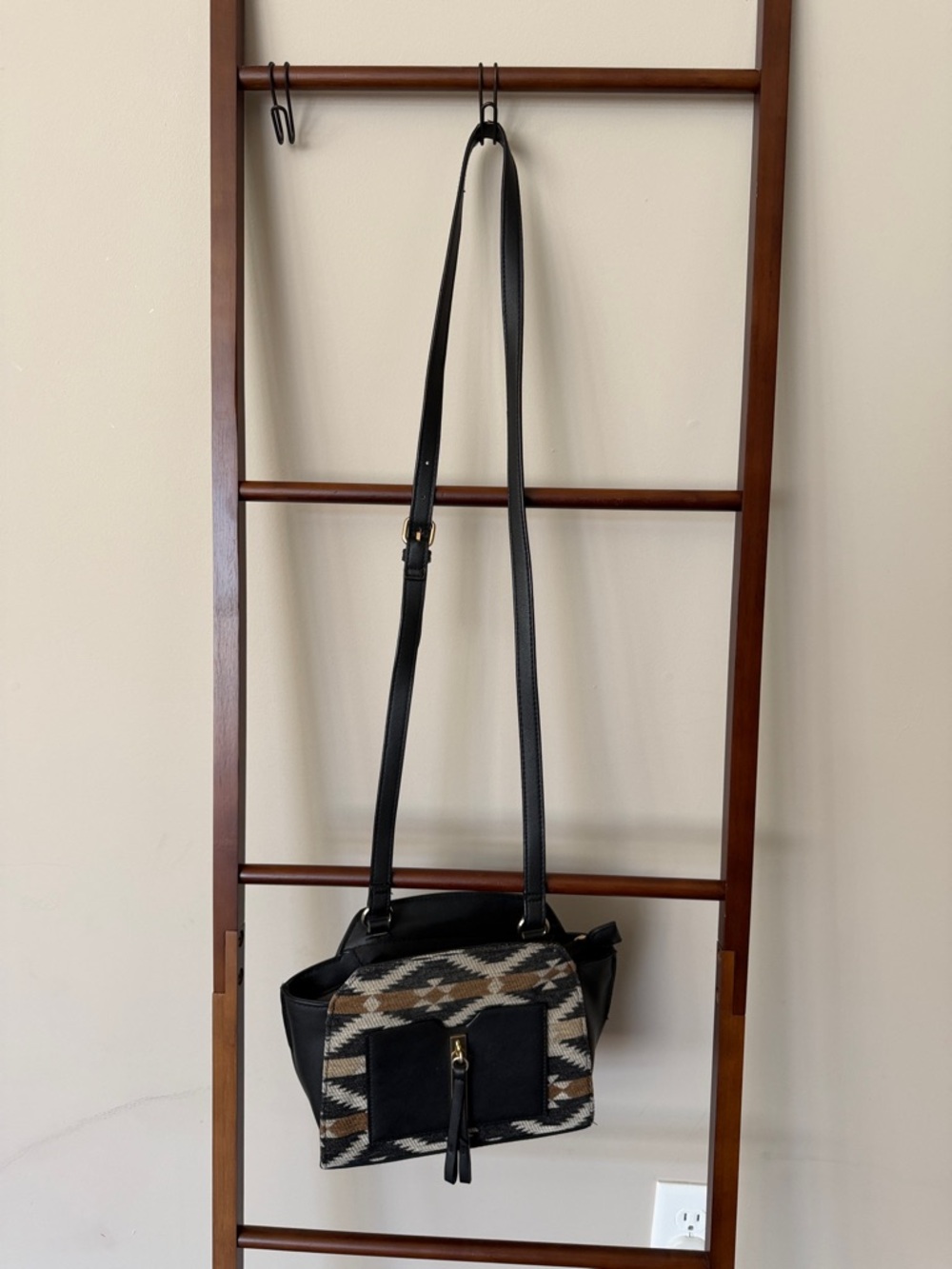 Danielle Nicole Black and Brown Patterned Crossbody